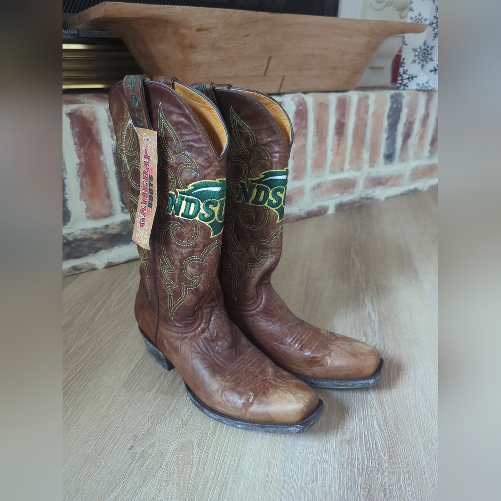Game Day Boots North Dakota State Bison Men’s Size 10D Leather Cowboy Boots New